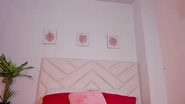 Brianna bigboobs online show from December 14, 11:07 am