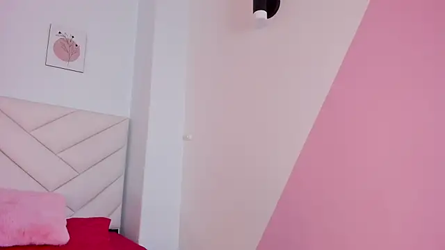 Brianna bigboobs online show from December 14, 5:14 pm
