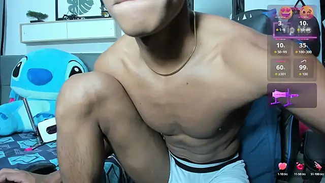 Snapshot of Ryan_Vergon chatting on February 13, 2:35 pm Ryan Vergon online show from February 13, 2:35 pm