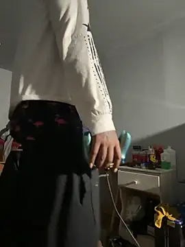 SluttyLyfe4L online show from February 7, 5:33 am