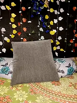 Sony-Model online show from October 4, 1:36 am