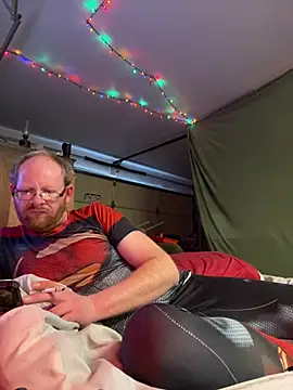 Snapshot of theoneandonlyniko chatting on December 5, 8:44 pm theoneandonlyniko online show from December 5, 8:44 pm