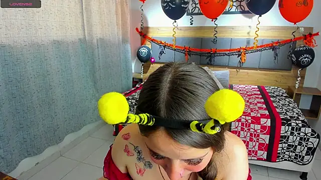 Snapshot of martina_lujann chatting on October 6, 1:30 pm martina lujann online show from October 6, 1:30 pm