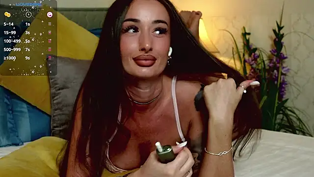 OneOutrageous online show from March 4, 4:02 pm