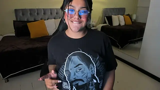  Dulcinea 1 online show from January 8, 3:14 pm