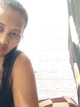 Snapshot of Sweetchuby1995 chatting on March 20, 4:39 am Sweetchuby1995 online show from March 20, 4:39 am