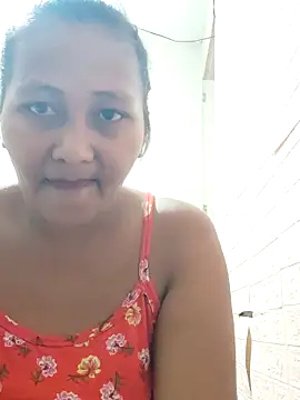 Snapshot of Sweetchuby1995 chatting on March 24, 3:28 pm Sweetchuby1995 online show from March 24, 3:28 pm