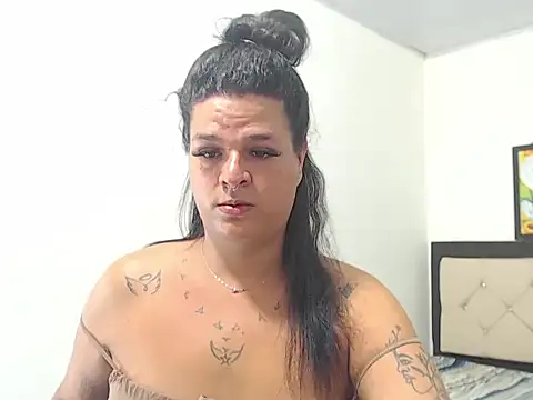Snapshot of eloisaath chatting on February 12, 2:34 pm eloisaath online show from February 12, 2:34 pm