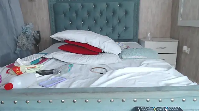 Alexa roussee online show from January 25, 5:07 am