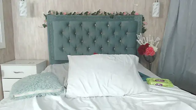 Alexa roussee online show from February 7, 4:06 am