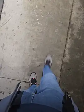 Keshuloveyou online show from December 28, 6:06 am