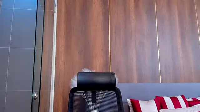 Snapshot of AishaPeyton chatting on December 27, 11:10 pm AishaPeyton online show from December 27, 11:10 pm