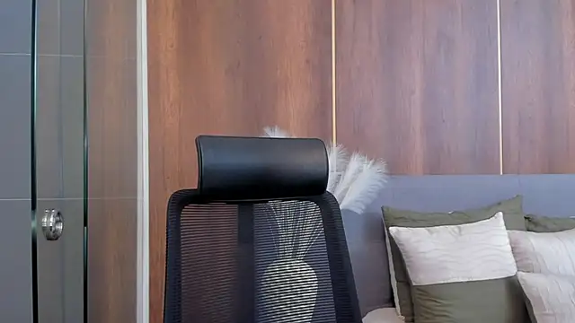 Snapshot of AishaPeyton chatting on January 31, 12:17 am AishaPeyton online show from January 31, 12:17 am