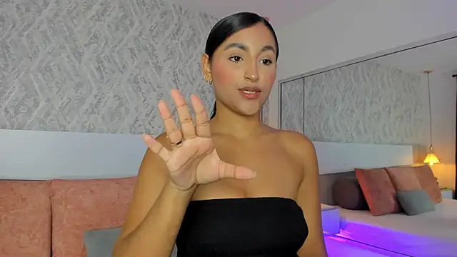 Snapshot of AishaPeyton chatting on March 13, 3:06 pm AishaPeyton online show from March 13, 3:06 pm