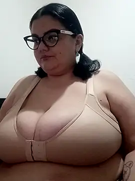 Snapshot of Madisonpalacio chatting on April 7, 8:20 pm Madisonpalacio online show from April 7, 8:20 pm