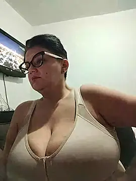 Madisonpalacio online show from July 10, 9:39 pm