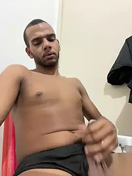 Snapshot of noahmarins chatting on February 3, 2:47 am noahmarins online show from February 3, 2:47 am