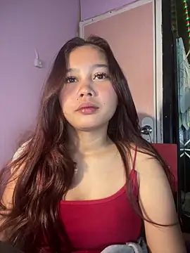 Snapshot of ursweet_babygirl chatting on April 6, 4:19 pm ursweet babygirl online show from April 6, 4:19 pm