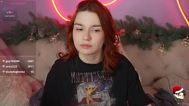 RedShinee online show from December 28, 5:14 pm