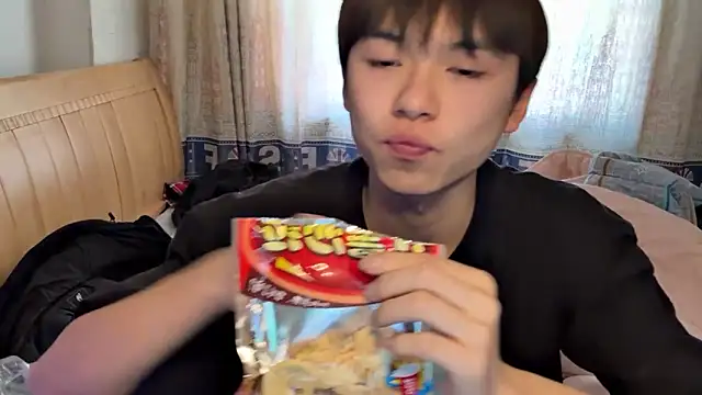 xiaottt1918 online show from January 16, 8:33 am