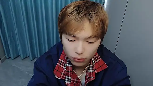 xiaottt1918 online show from April 2, 7:17 am
