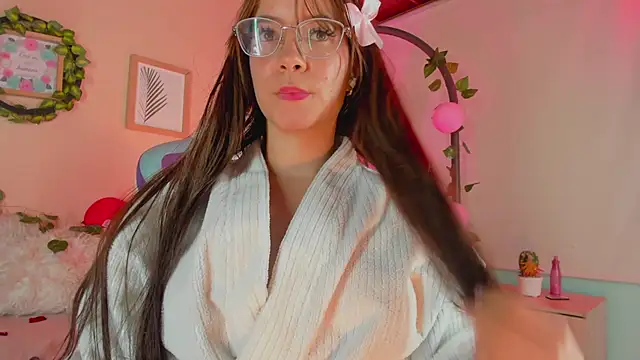 honey fox1 online show from February 14, 4:47 am