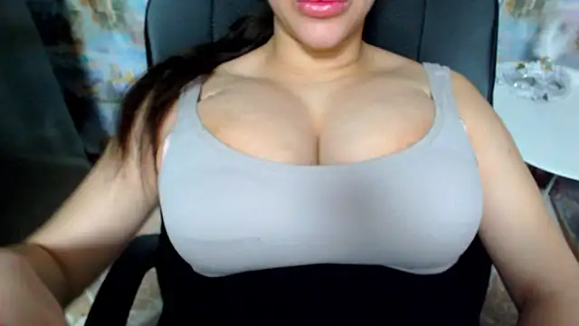 Snapshot of lovelyseu chatting on February 8, 7:16 pm lovelyseu online show from February 8, 7:16 pm