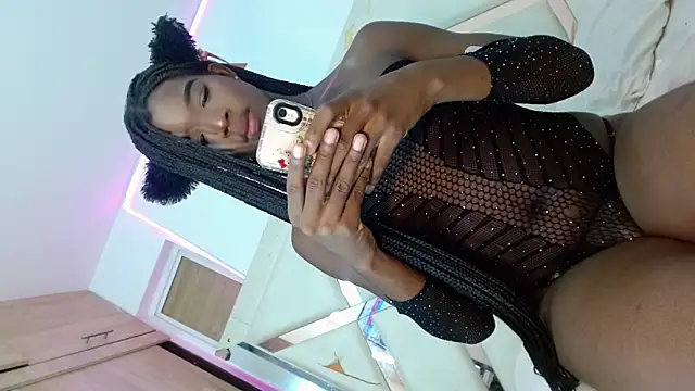 Snapshot of vahileht_smith chatting on January 11, 5:10 am vahileht smith online show from January 11, 5:10 am