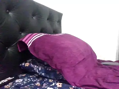 Snapshot of Arc8njoblack chatting on October 23, 4:34 am Arc8njoblack online show from October 23, 4:34 am