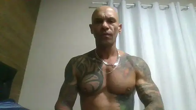 Snapshot of Arc8njoblack chatting on May 26, 7:15 am Arc8njoblack online show from May 26, 7:15 am
