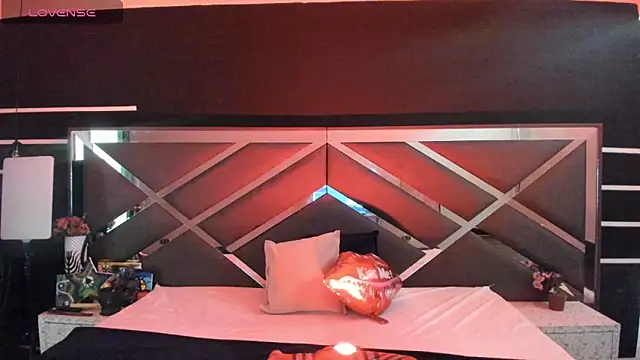 SexyNaf online show from September 25, 7:06 pm