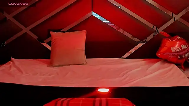 SexyNaf online show from October 2, 7:10 pm