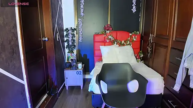 SexyNaf online show from December 4, 7:33 pm