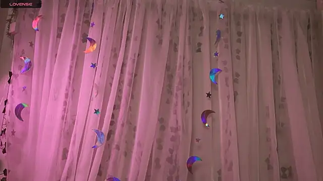 Snapshot of your_jane chatting on March 5, 2:51 am your jane online show from March 5, 2:51 am