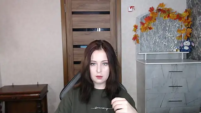 Kristy-Max online show from October 17, 8:33 pm