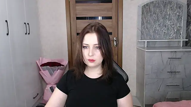 Kristy-Max online show from November 8, 9:35 pm