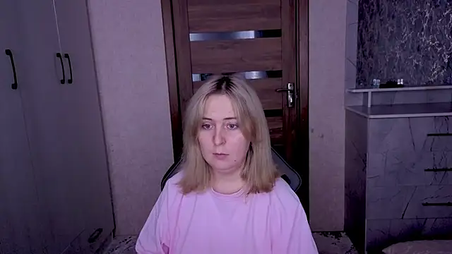 Kristy-Max online show from February 16, 11:50 am