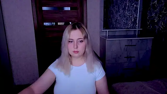 Kristy-Max online show from June 5, 7:19 pm