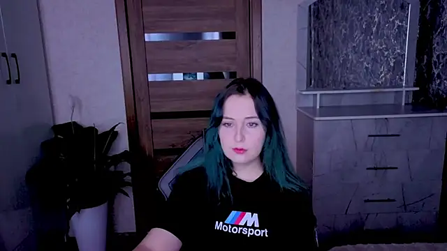 Snapshot of Kristy-Max chatting on July 5, 9:33 pm Kristy-Max online show from July 5, 9:33 pm