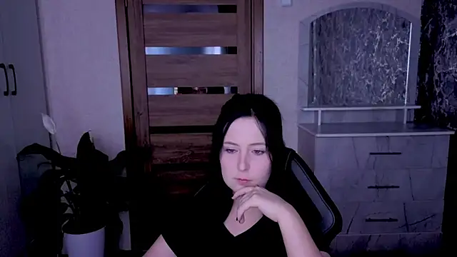 Snapshot of Kristy-Max chatting on July 8, 10:25 pm Kristy-Max online show from July 8, 10:25 pm