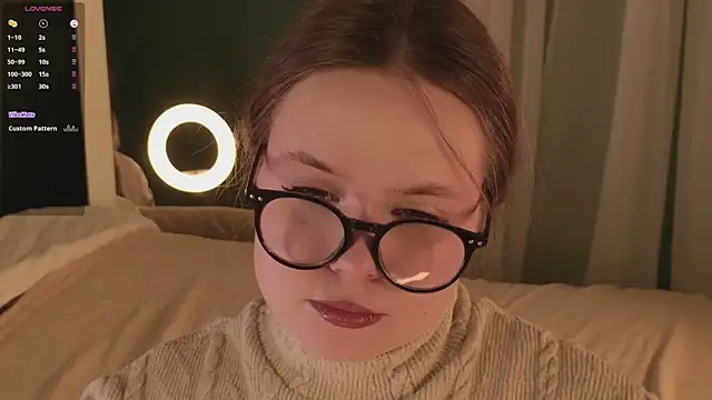 SunnyRisha online show from November 21, 5:17 am