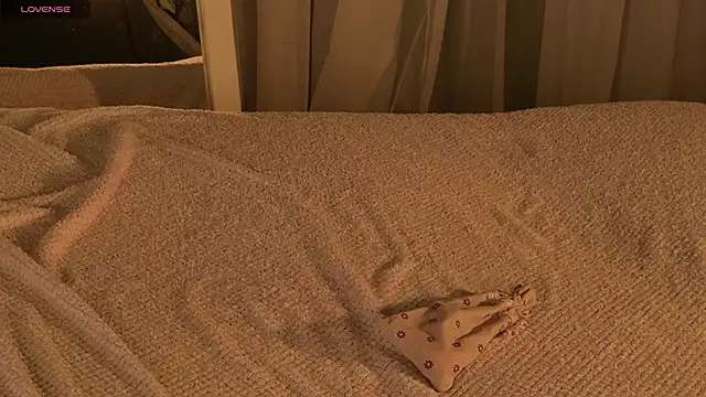 SunnyRisha online show from December 2, 5:13 am