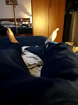 user 662 online show from February 28, 11:28 pm