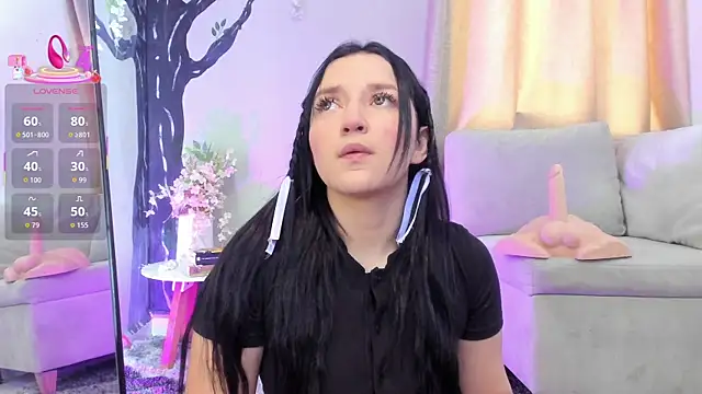  EmilyJireh  online show from January 6, 4:54 pm