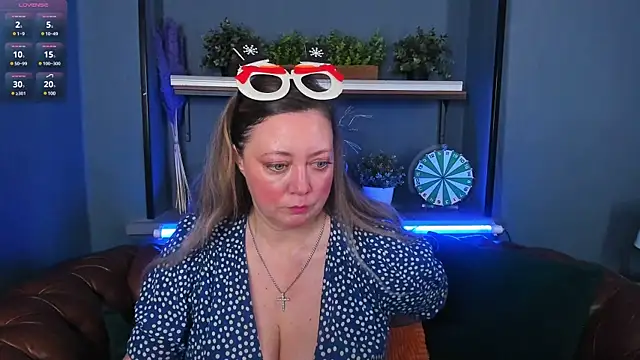 JesiaFoxi online show from December 31, 11:53 am
