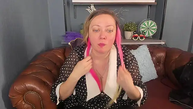 JesiaFoxi online show from January 9, 11:14 am