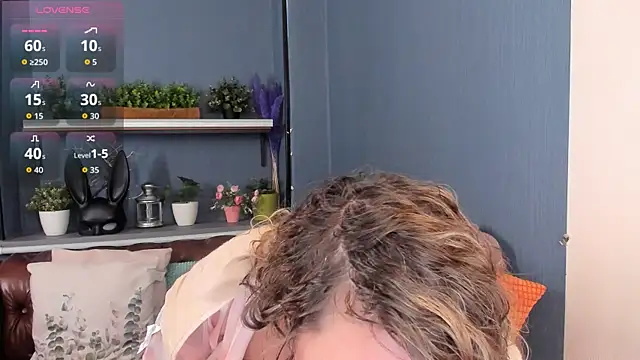 JesiaFoxi online show from October 1, 8:42 am