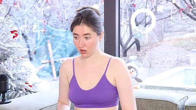 GentleSparkMay online show from December 28, 9:20 am