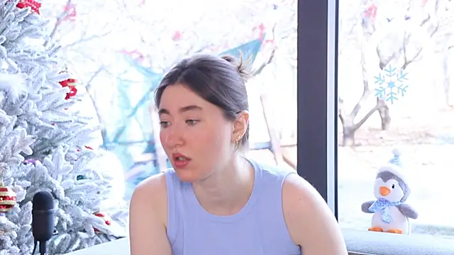 GentleSparkMay online show from December 29, 9:28 am