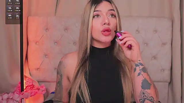 Snapshot of ashleyvalirya chatting on March 4, 6:47 am ashleyvalirya online show from March 4, 6:47 am